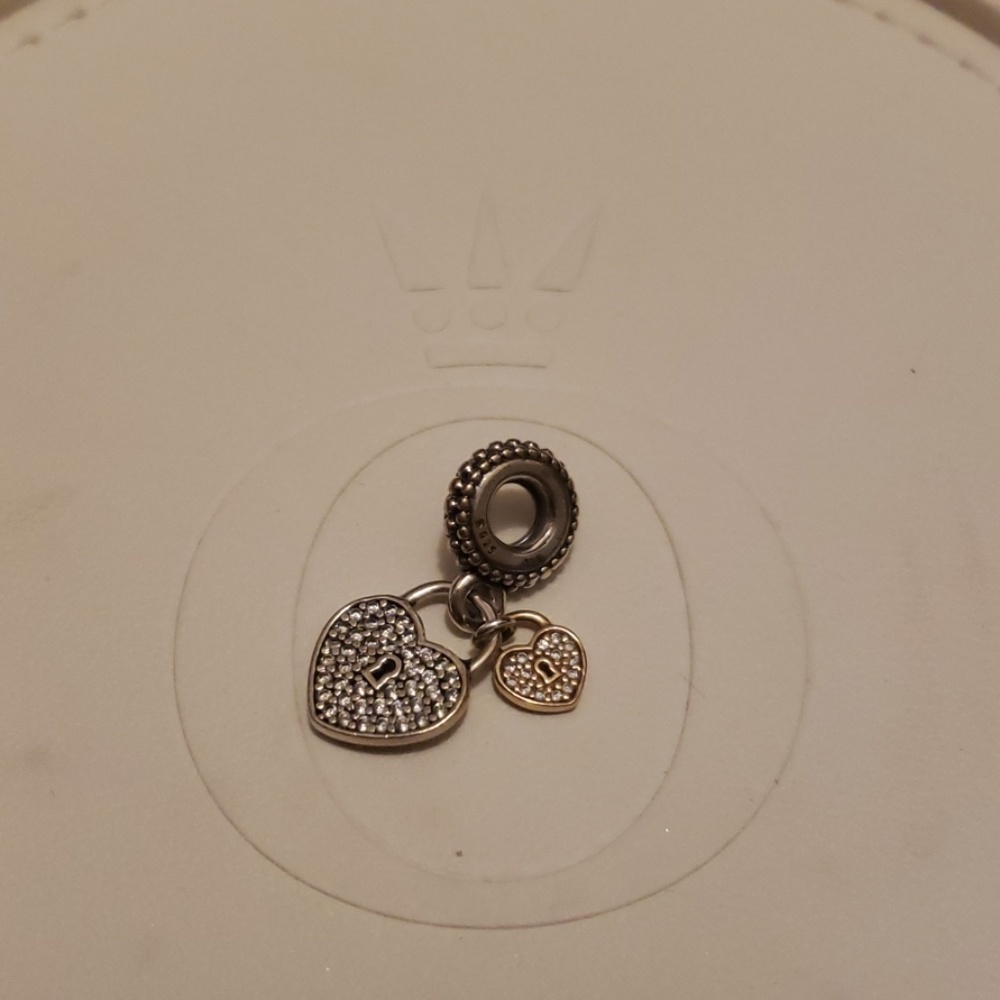 🚫SOLD🚫 Pave Heart Padlock Dangle Charm